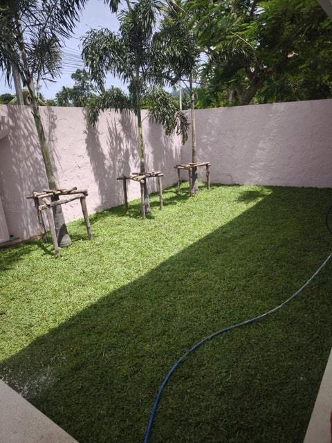 สมุยโฮมเซอร์วิส บริการเกี่ยวกับสวนครบวงจร