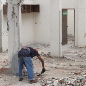 Professional demolition team removing roof in Koh Samui, Safe building demolition services in Koh Samui, Before and after demolition project in Koh Samui