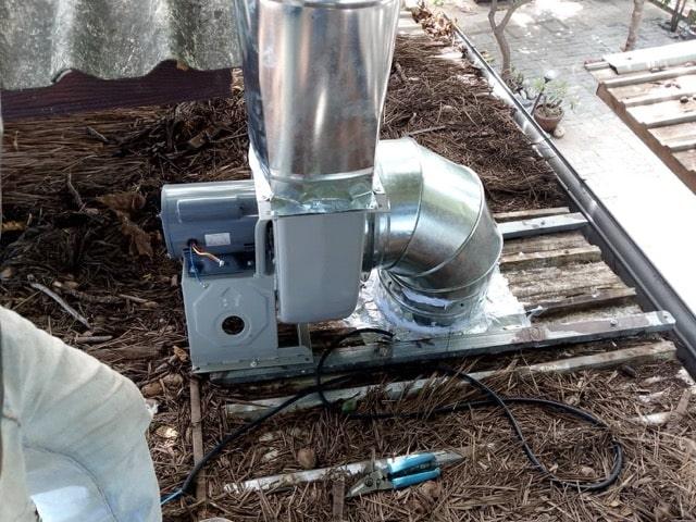 Modern range hood installation by Samui Home Service team"